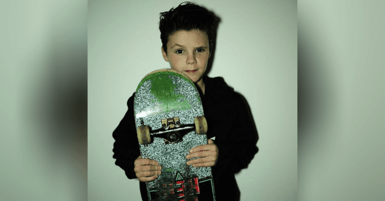 Cruz Beckham Dianggap The Next Justin Bieber, Setuju Nggak?