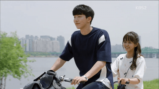 6 Adegan Romantis yang Selalu Ada di Drama Korea