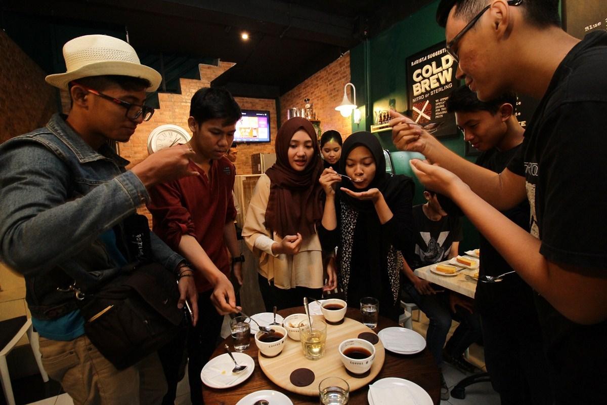 Zetizen Kaltim: Belajar Mengenal Kopi Bersama Son's Coffee