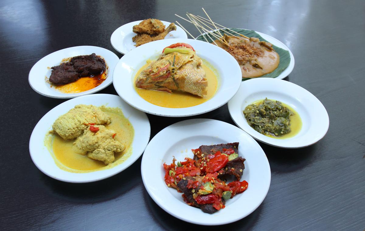 Tips dari Ahli Gizi Biar Kamu Bisa Menikmati Masakan Padang Tanpa Takut Kolesterol Naik