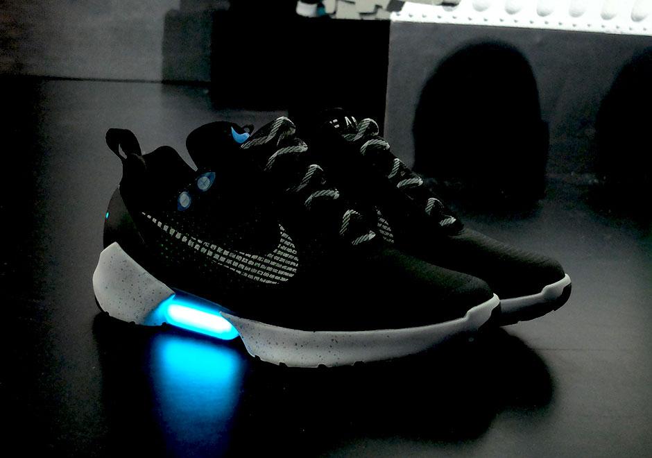 HyperAdapt 1.0, Self-Tying Shoes dari Nike