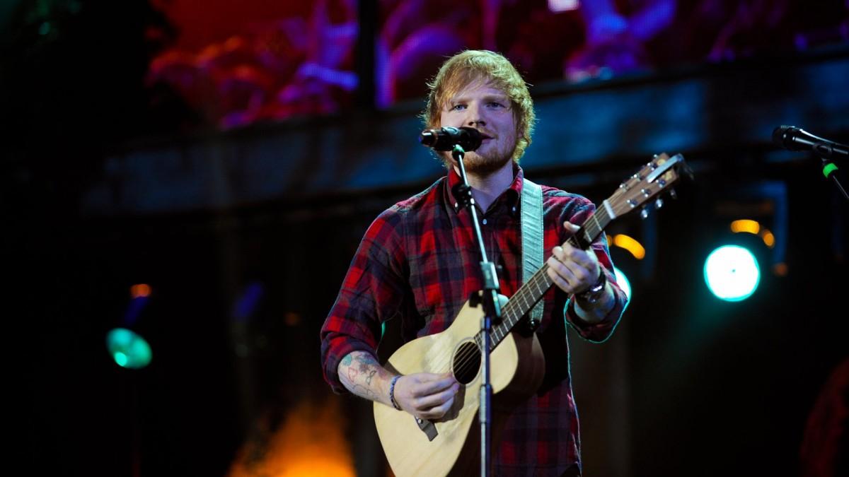 Siap-siap, Ed Sheeran Akan Konser di Indonesia!