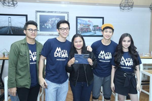 Meleburnya Jarak antara Fans dan Cast di Meet and Greet Mata Dewa