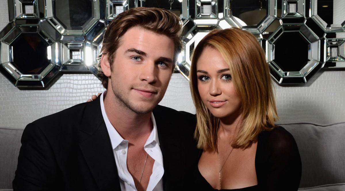 Liam Hemsworth Klarifikasi Hubungannya dengan Miley Cyrus