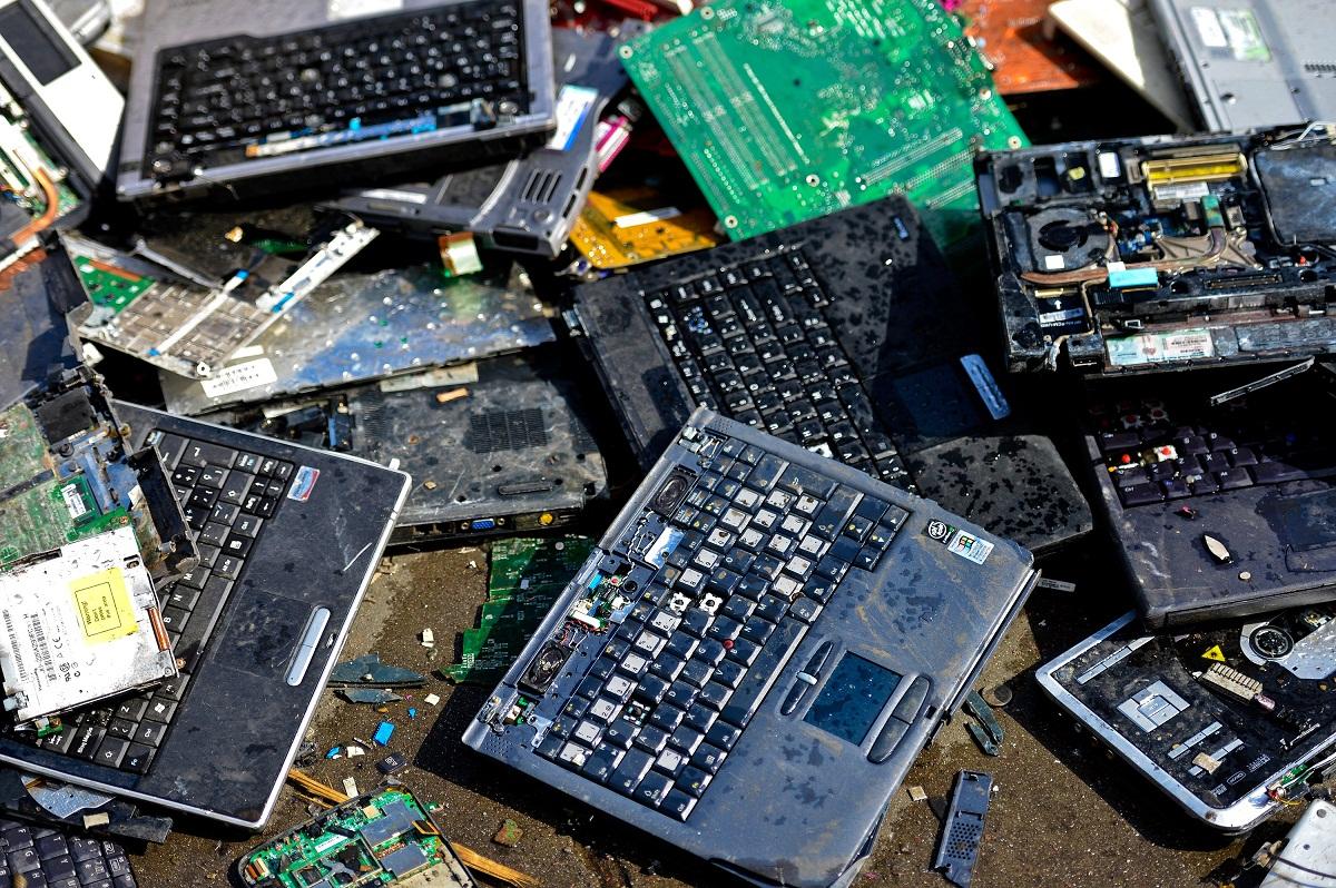 Ini Loh Dampak Berbahaya E-Waste Untuk Kehidupan Bumi