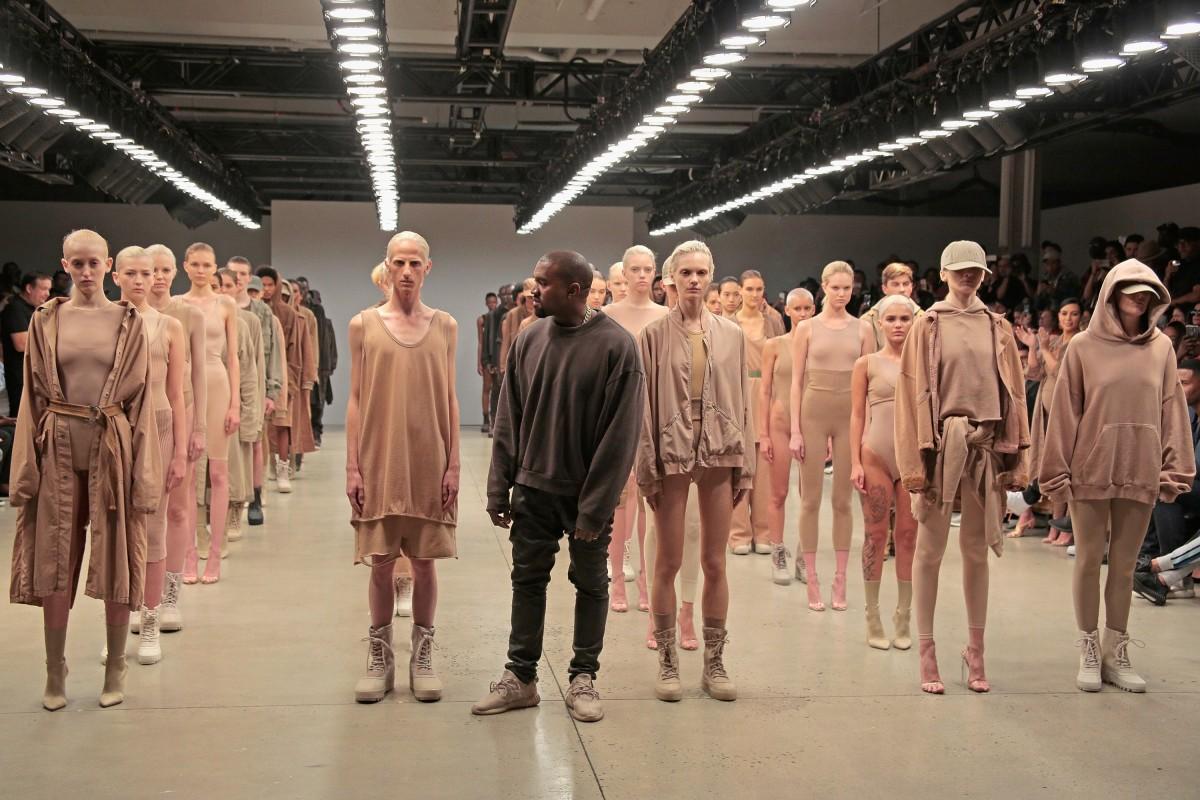 Alasan Kenapa Koleksi Fashion Kanye West Selalu Laku Keras