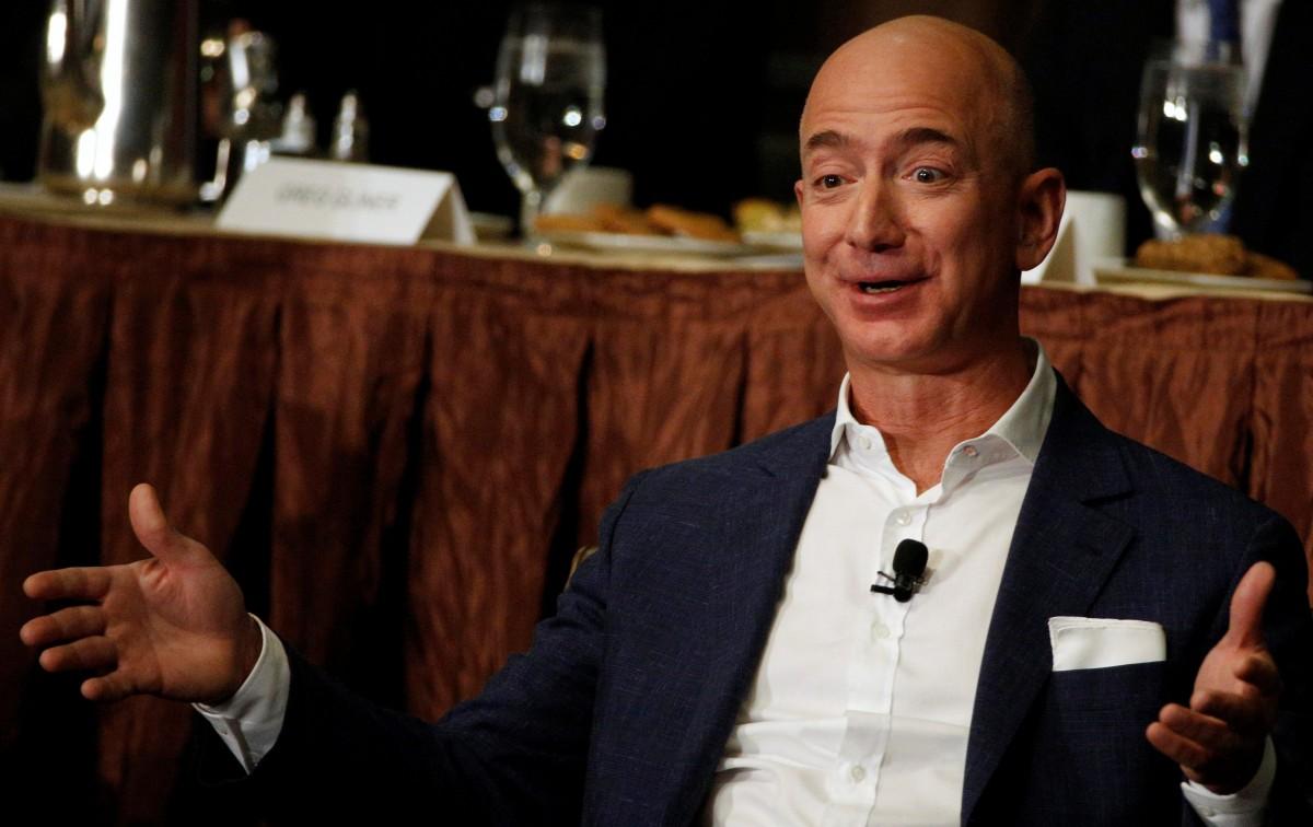 Jeff Bezos Menyingkirkan Bill Gates Sebagai Orang Terkaya di Dunia