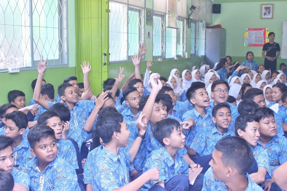 Zetizen Roadshow Goes to School: 4 Momen Lucu di SMPN 48 Jakarta