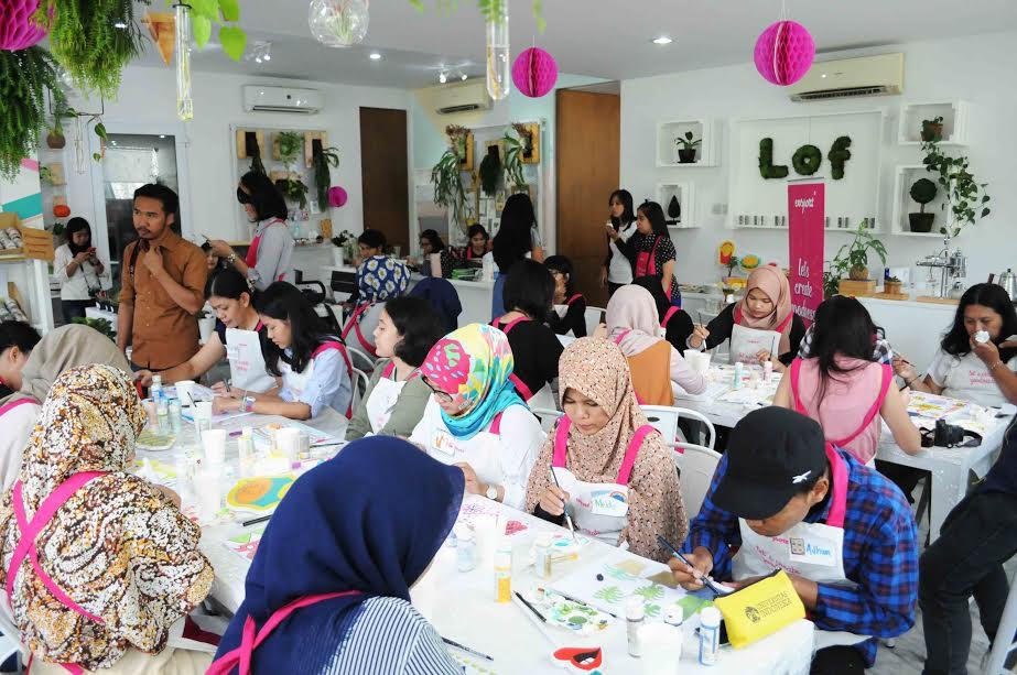 Serunya Pouch Painting Class Bersama Kitty Manu dan Exsport