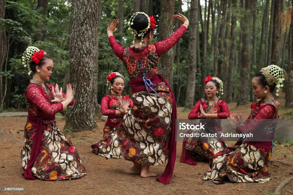 Inilah 5 Alasan Mengapa Kita Harus Melestarikan Budaya yang Ada di Indonesia