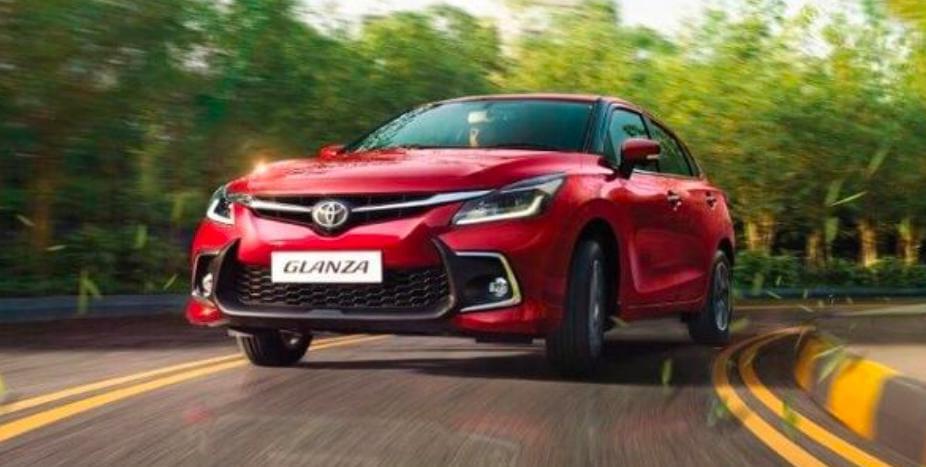 Toyota Glanza: Hatchback Irit dan Kaya Fitur di Harga Rp 130 Jutaan