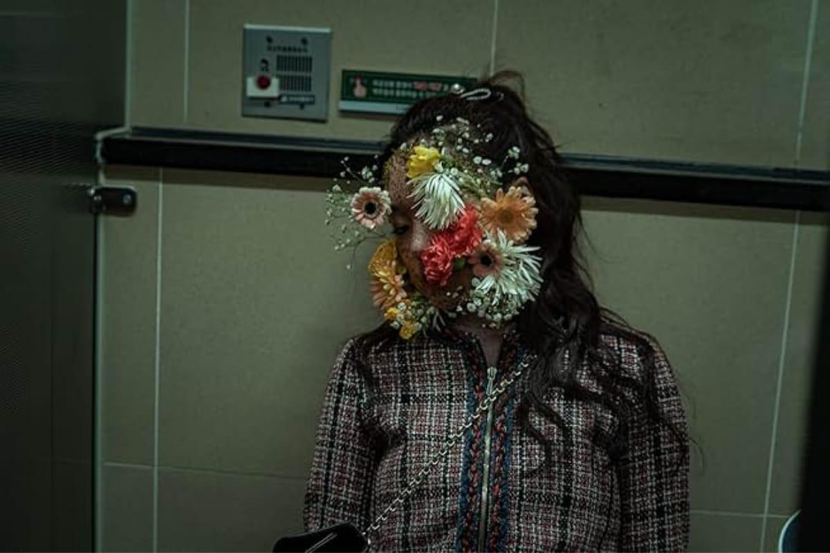 Ghost Train (2025): Horor Korea yang Nggak Cuma Bikin Merinding, Tapi Juga Nyentil Obsesi Zaman Digital