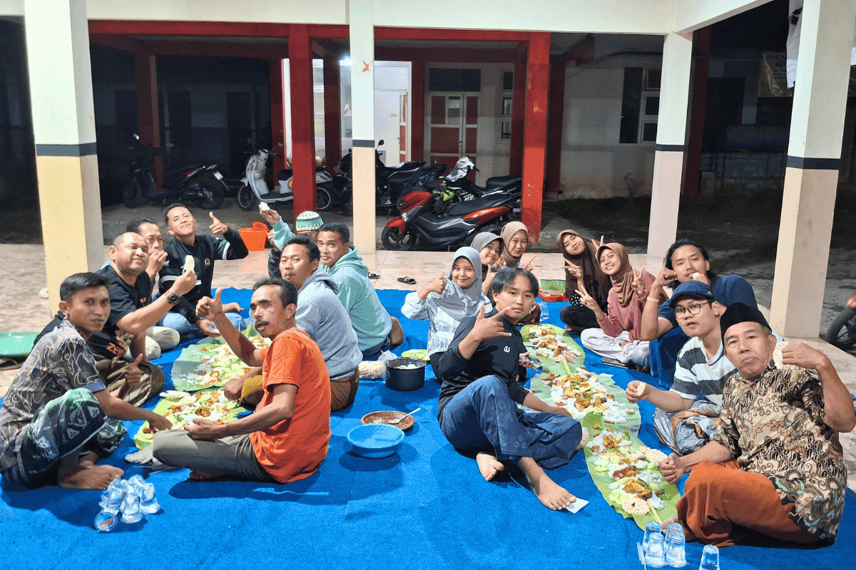 Bukan Sekadar Makan Malam, Tapi Jalin Keakraban! Begini Serunya KKN di Desa Sukoreno