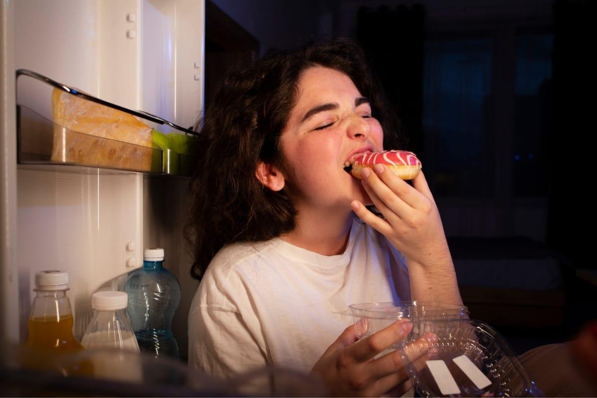 Makan Malam Nggak Menjamin Kenyang Sampai Pagi, Ini Alasannya!