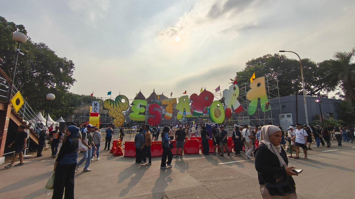 Kenapa Switch Lagu Jadi Tren Baru di Festival Musik?