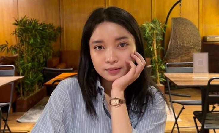 Berawal dari Keisengan Bunga Reyza hingga Masuk KBBI, Cek Fakta Galgah, Kosakata Baru Antonim Kata 'Haus'!