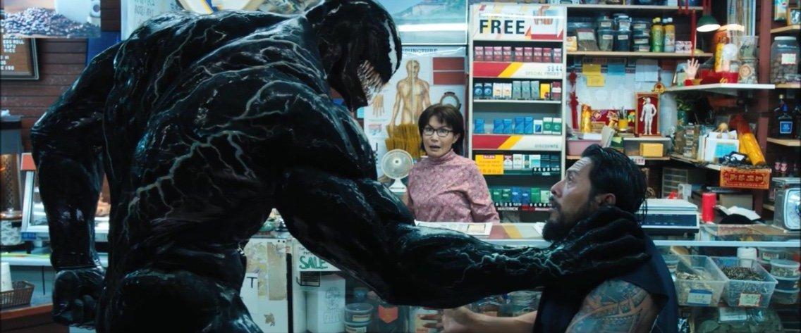 Review Film Venom: Cerita Klise Diselamatkan Aksi dan Unexpected Ending