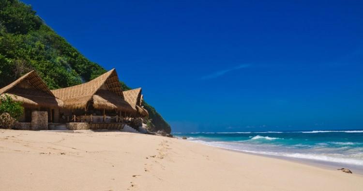 5 Pantai Tersembunyi dan Anti-Mainstream di Bali