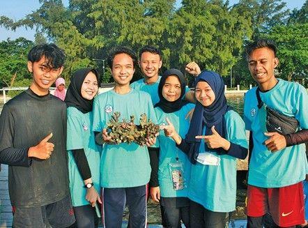 Anak Muda Berani Selamatkan Bumi