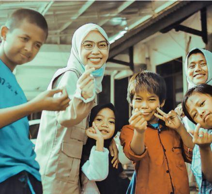 Komunitas Rumah Pelangi, Mewarnai Pendidikan Anak Jalanan