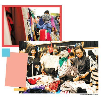 KOMUNITAS SADARI SEDARI, Dari Lemari untuk Bumi Lestari