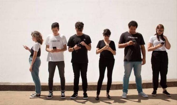 Mengurangi Kecanduan Smartphone pada Anak: Panduan untuk Orang Tua